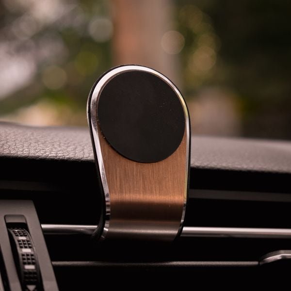 Baseus Magnetic Car Airvent Phone Mount